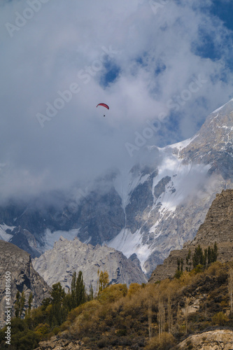 Paragliding in Karakorum