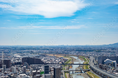 山の上から見た大阪の風景