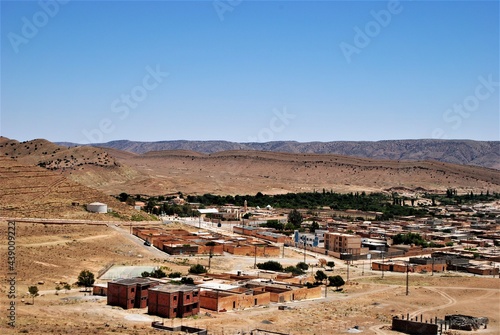 village de l'atlas saharien, algerie, el ghicha