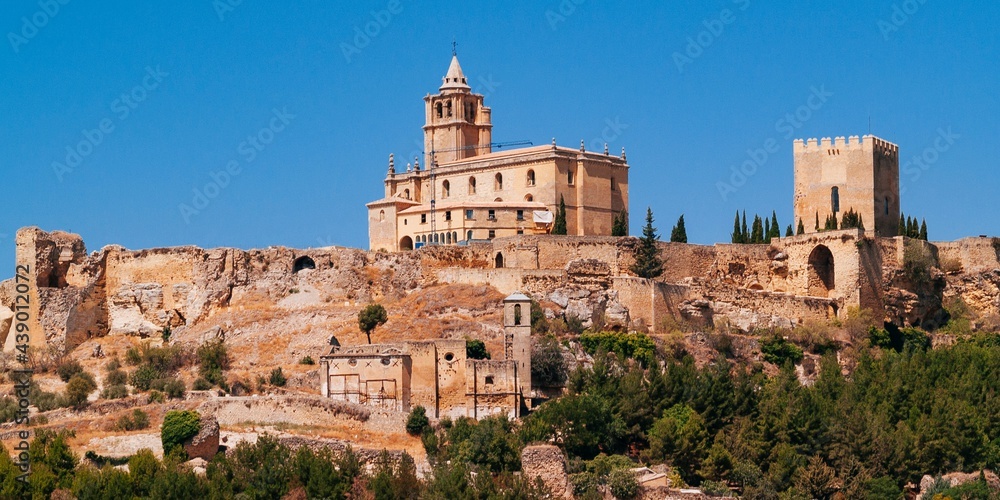 La Mota fortress, of Islamic origin, on the hill with the same name. Alcalá la Real, Jaén, Andalucía, Spain, Europe