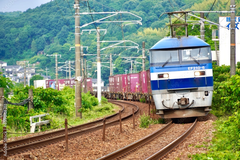 Obraz premium JR貨物の貨物列車