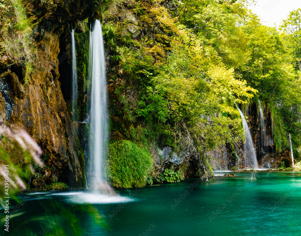 Fototapeta premium Waterfalls of Plitvice Lakes National Park