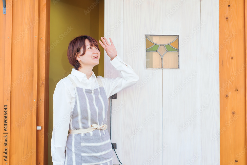 カフェ・飲食店・レストラン・雑貨屋などの従業員・オーナー
カフェ・飲食店・レストラン・雑貨屋などの従業員・オーナー