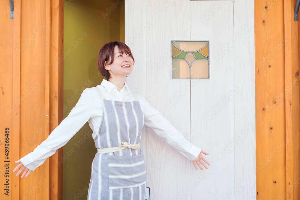 カフェ・飲食店・レストラン・雑貨屋などの従業員・オーナー
カフェ・飲食店・レストラン・雑貨屋などの従業員・オーナー