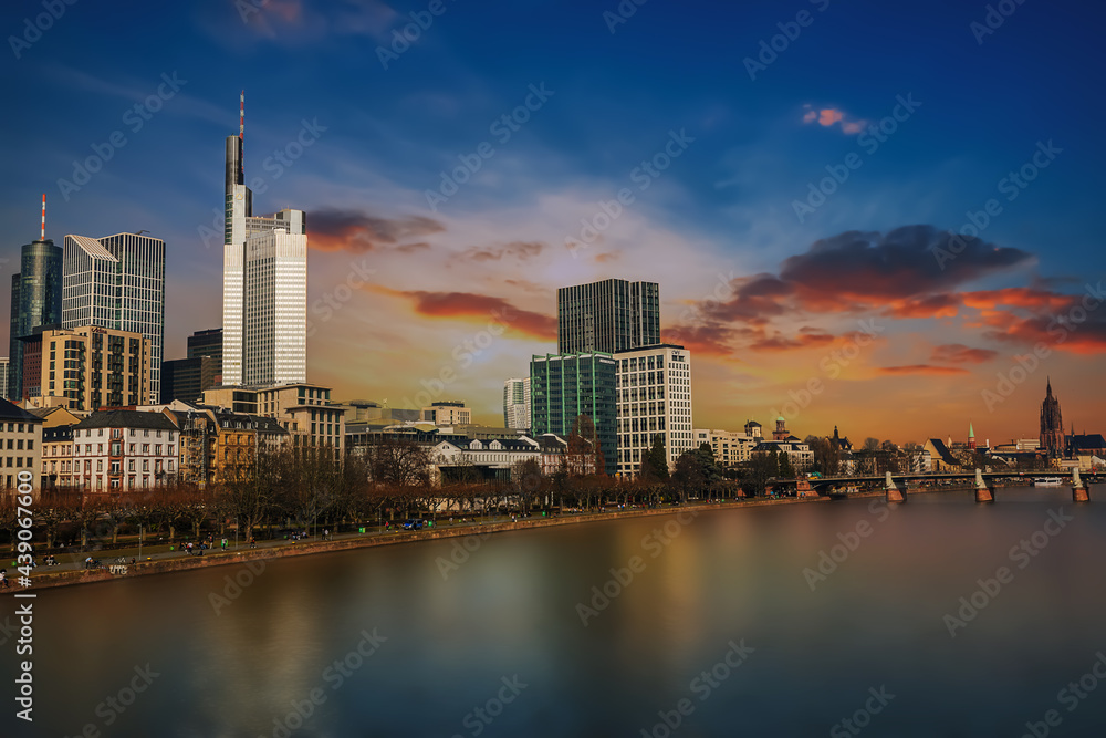 Frankfurt Skyline - Sonnenuntergang