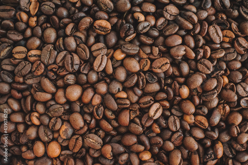 A large amount of roasted coffee beans