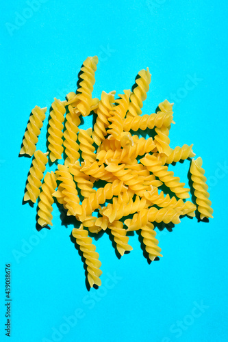 Ucooked fusilli photo