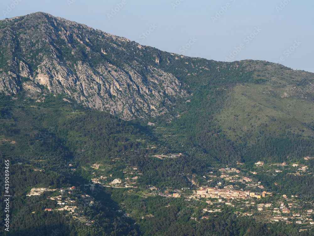 village de montagne sur la Côte d'Azur - France