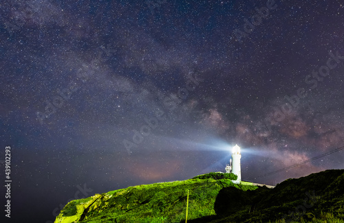 灯台と天の川