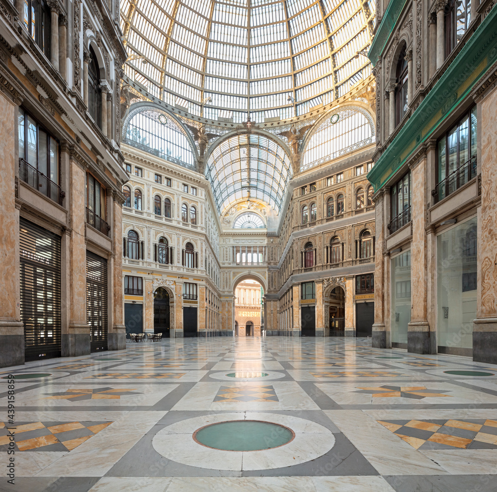 Obraz premium Italy, Naples, the Galleria Umberto I, nobody