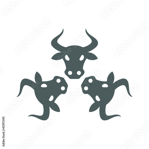 3 cows  bulls  cattle  cow farm icon. Gray vector graphics.