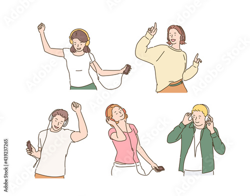 Many people are dancing while listening to music with earphones on. hand drawn style vector design illustrations. 
