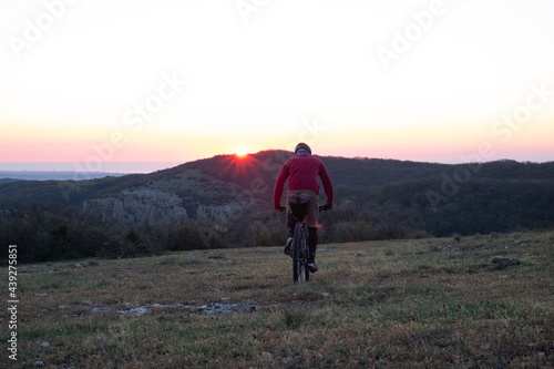 Fototapeta Naklejka Na Ścianę i Meble -  Bikepacking in the mountains