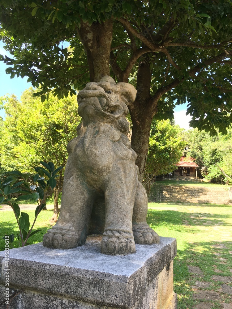 護国神社の狛犬、沖縄