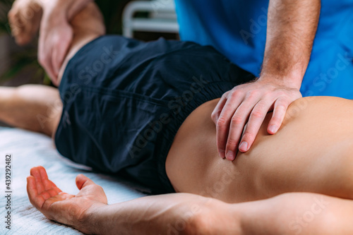 Photos Discus Hernia Manual Massage Treatment