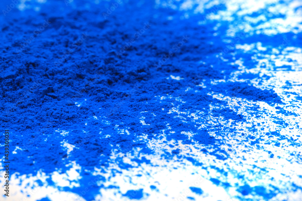 Obraz premium cyan laser powder isolated