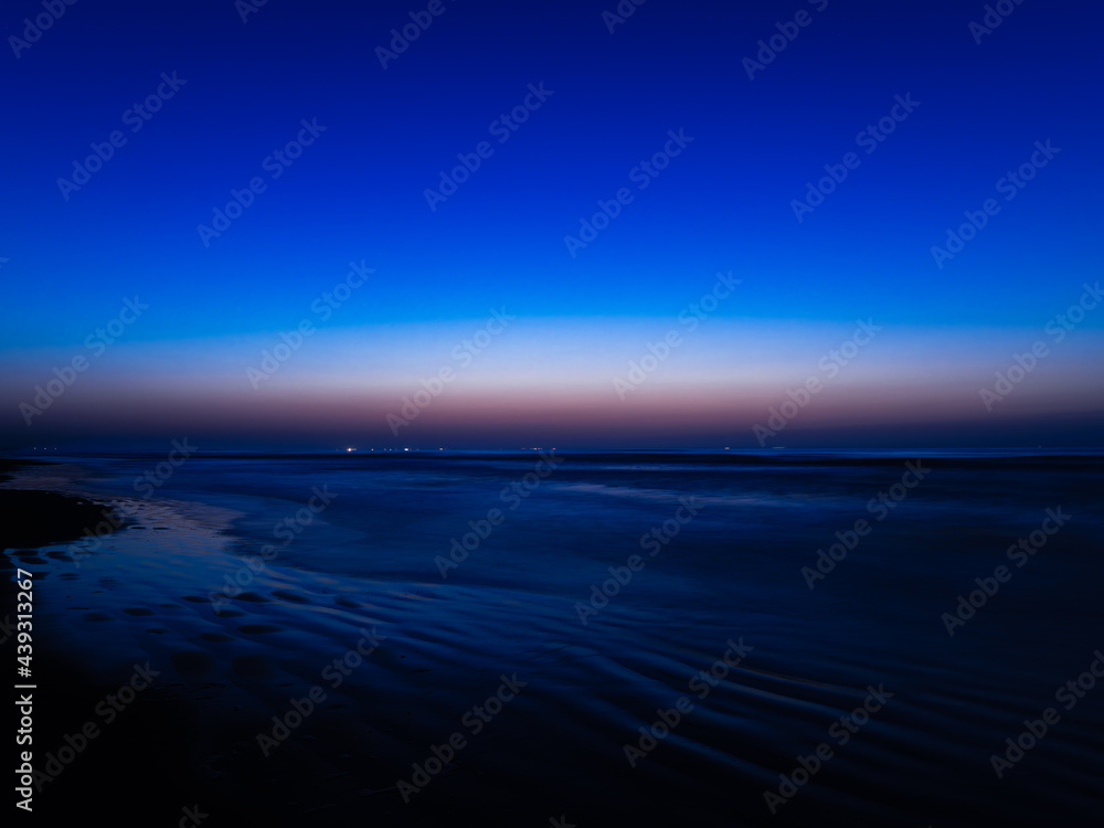 Obraz premium 九十九里浜の朝焼け