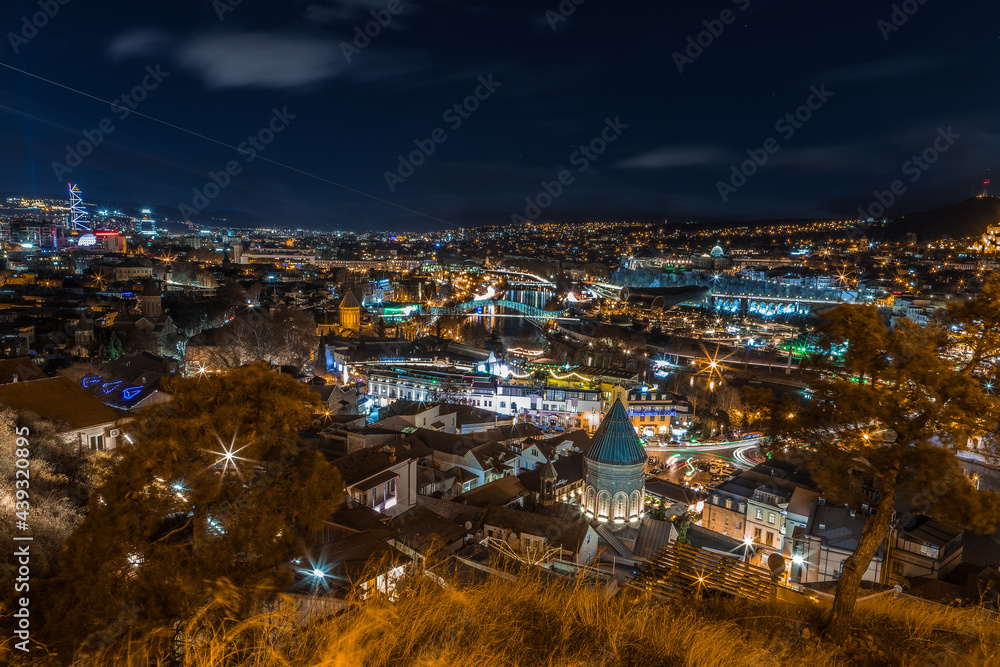 Fototapeta premium Night view of the historical center of Tbilisi