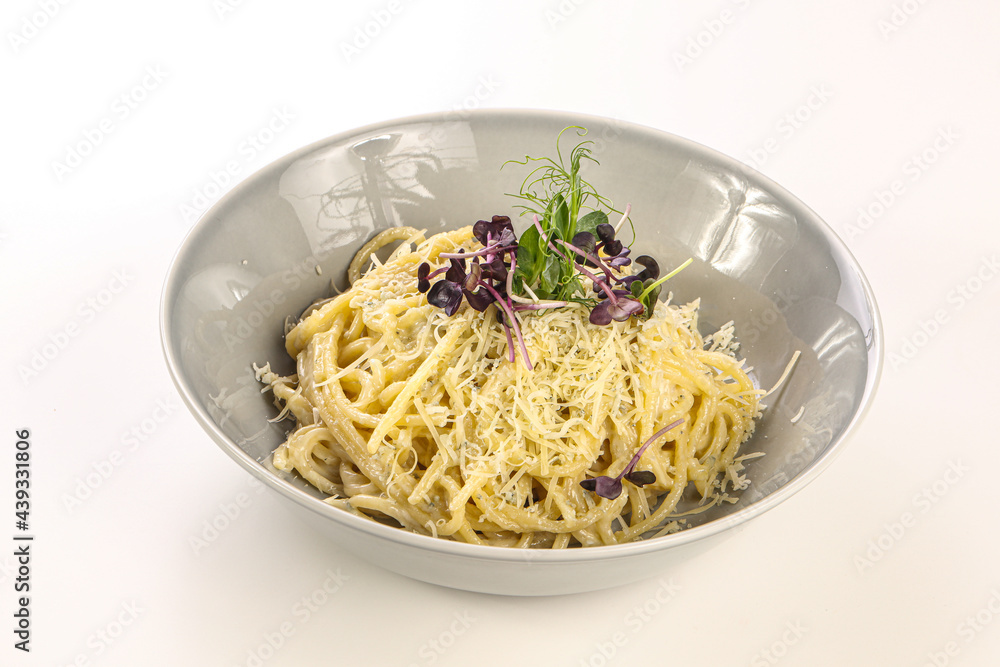 Pasta with hard and soft cheeses