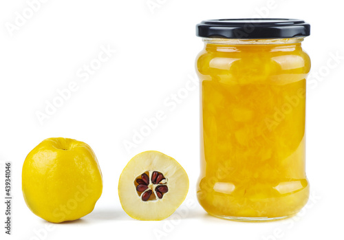 Canvastavla Glass jar with maules quince (Chaenomeles japonica) jam isolated on white backgr