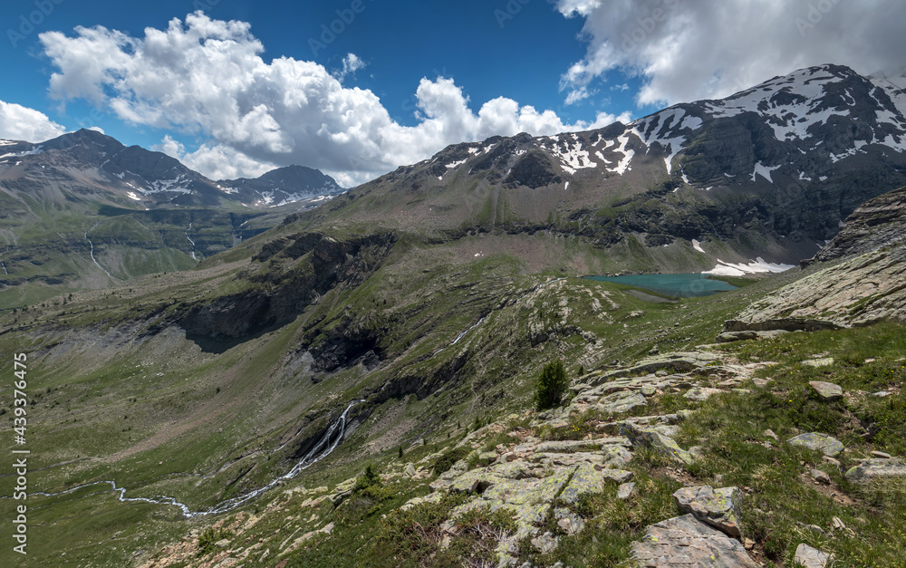 Lac Faravel , Paysage des Ecrins en été  , Hautes -Alpes , Alpes , France
