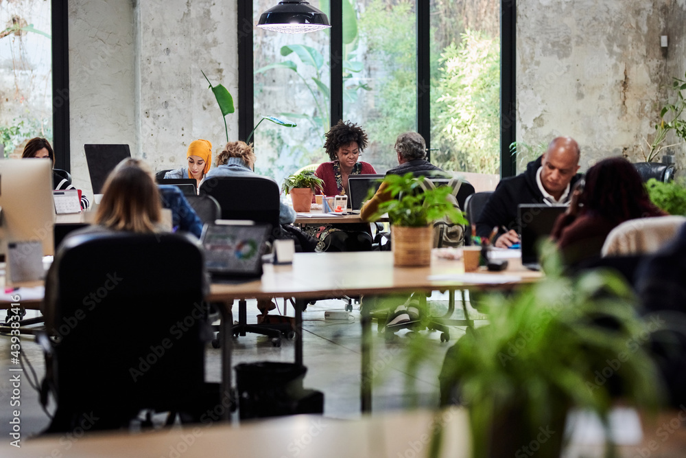 © Guille Faingold/Stocksy - Comfortable workplace