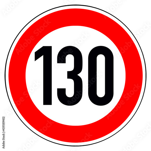 Verkehrszeichen Tempolimit 130 auf weissem Hintergrund