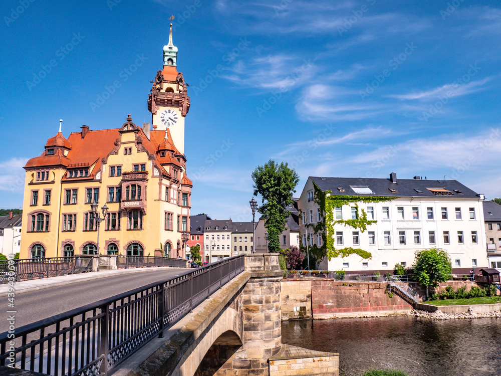 Obraz premium Blick auf das Rathaus von Waldheim in Sachsen