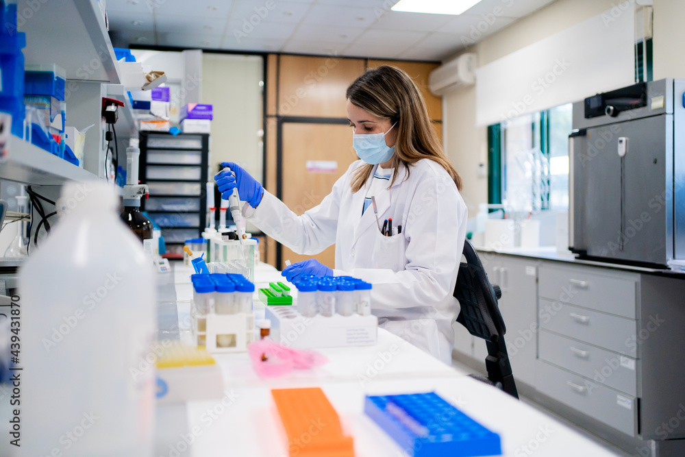 Science Research In A Lab Science Research In A Lab