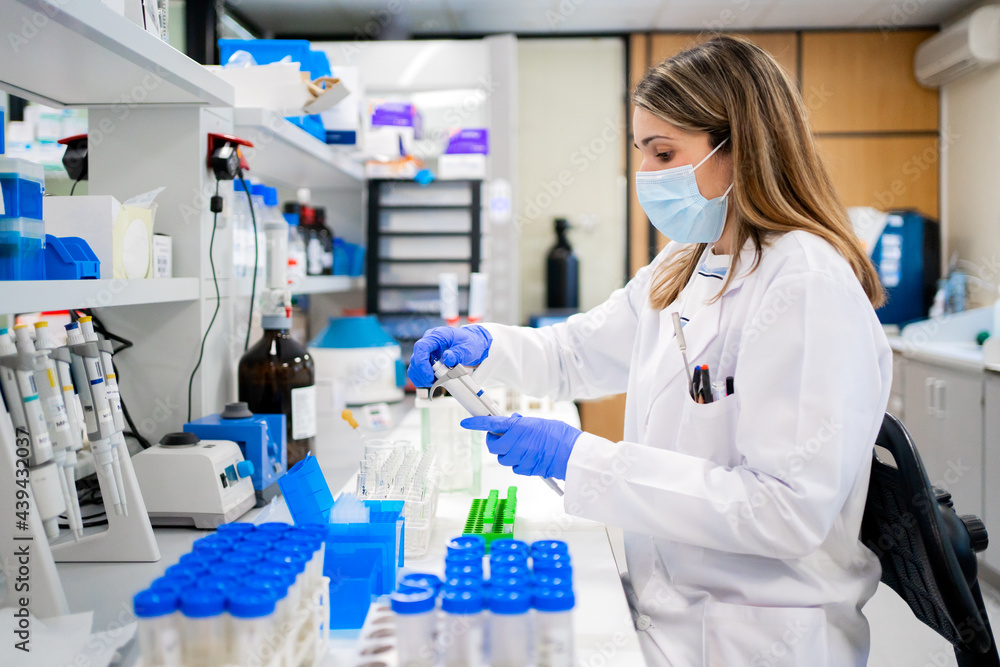 Science Research In A Lab Science Research In A Lab