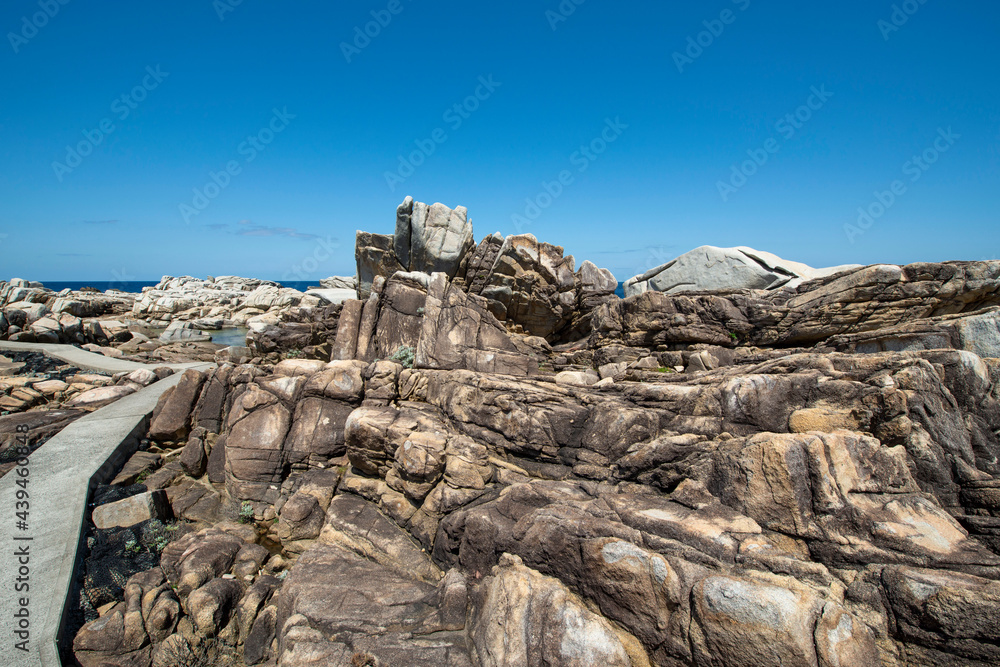 鹿児島県　徳之島のムシロ瀬の奇岩