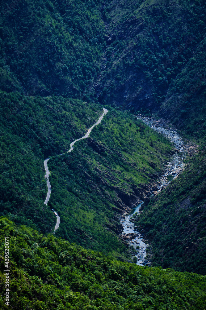 Fototapeta premium Foto scattata dalla cima del famoso Monte Tobbio a Bosio (AL).