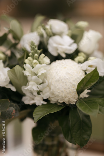White and green wedding flowers 