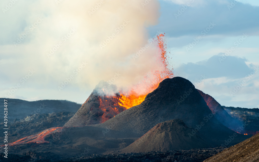Icelandic volcano Fagradalsfjall eruption