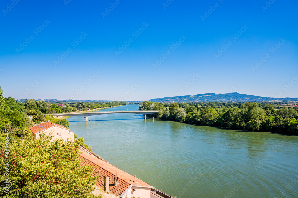Vue sur la Saône depuis Trévoux