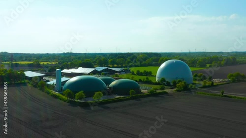 Biogasanlage aus der Luft Perspektive mit einer Drohne aufgenommen