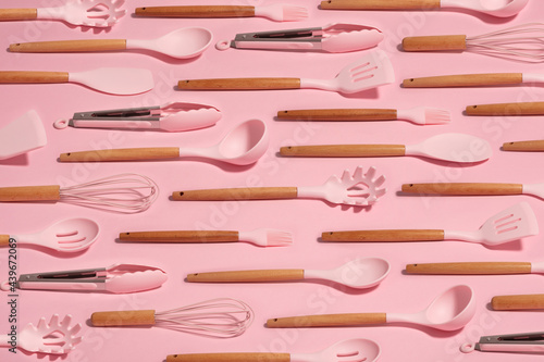 Pink cookware