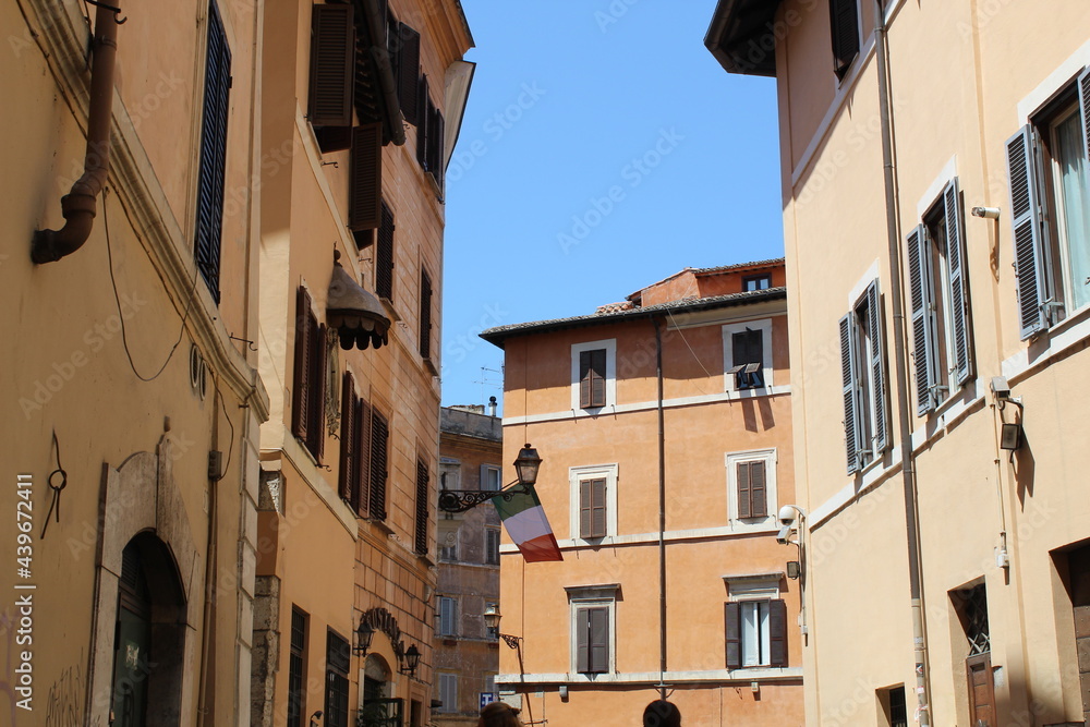 narrow street Rome