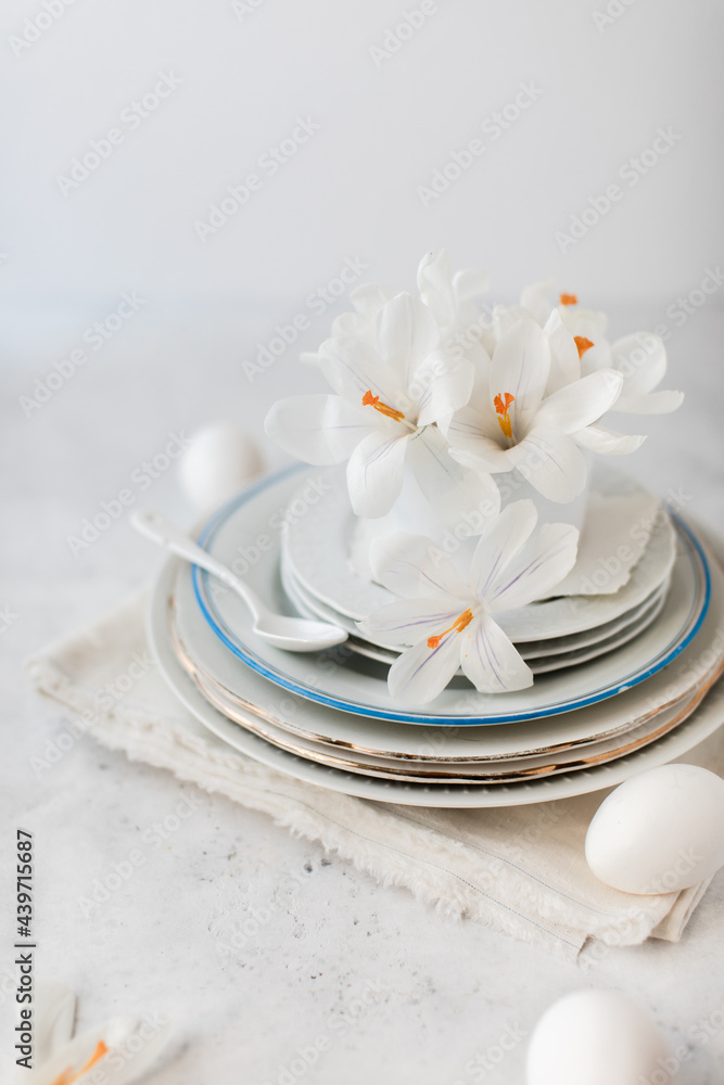 Stylish Springtime table setup Stylish Springtime table setup