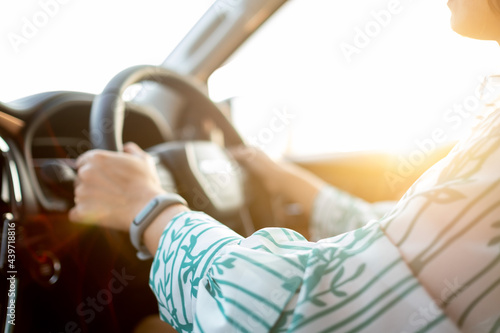 hand on steering wheel, driver, travel on holiday