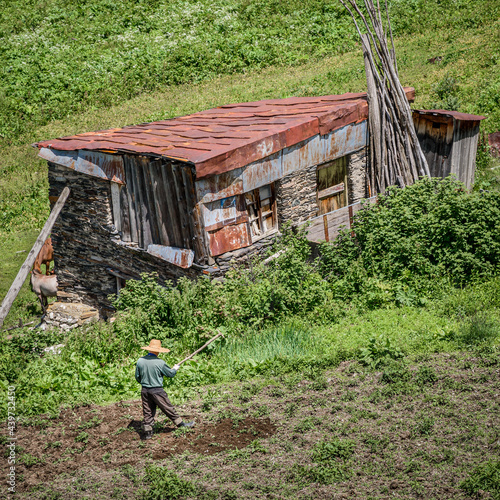 Ushguli worker photo