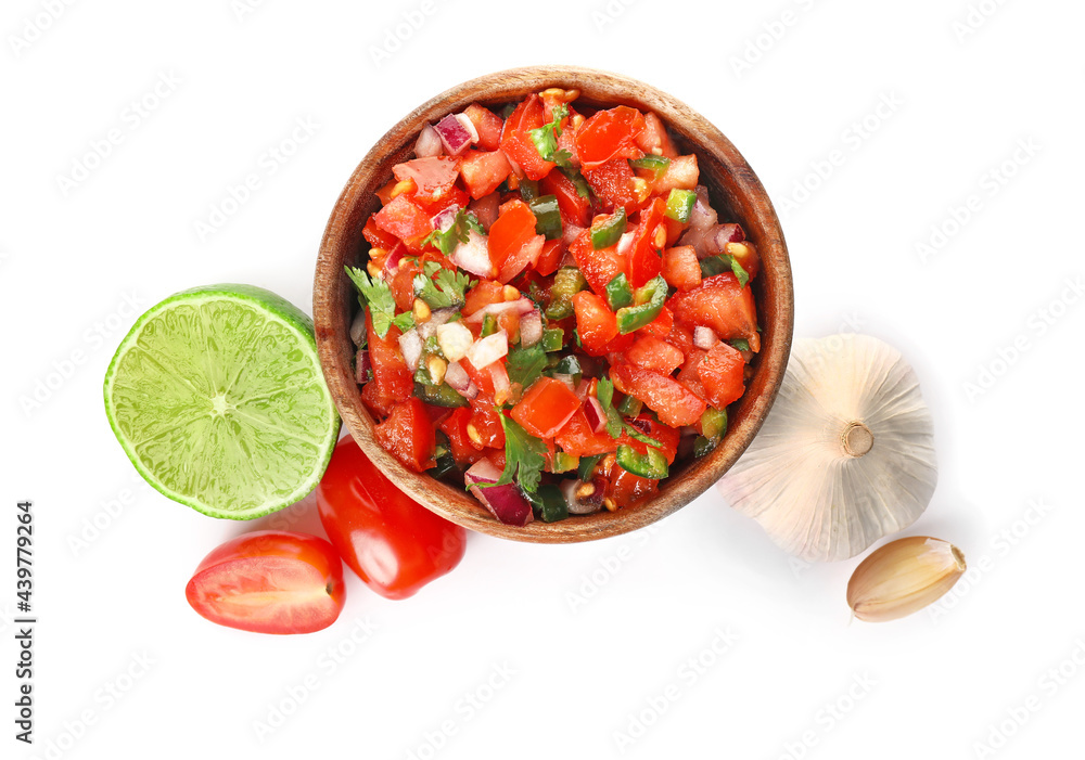 Bowl of tasty Pico de Gallo salsa on white background - obrazy, fototapety, plakaty 