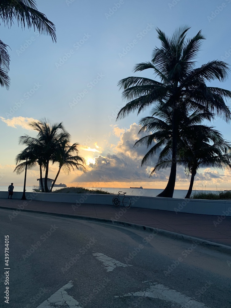Fort Lauderdale sunrise on the ocean