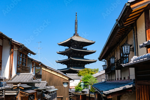京都市 八坂の塔と街並み