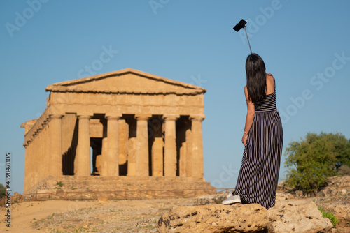 Valle dei templi di agrigento photo