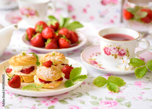 Wallpaper Mural breakfast with tea and strawberries Torontodigital.ca