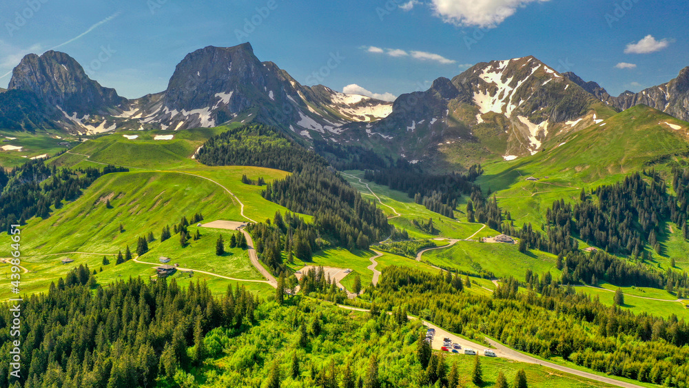 Luftaufnahme vom Gantrisch (Gurnigel) Schweiz Juni 2021 Luftaufnahme vom Gantrisch (Gurnigel) Schweiz Juni 2021