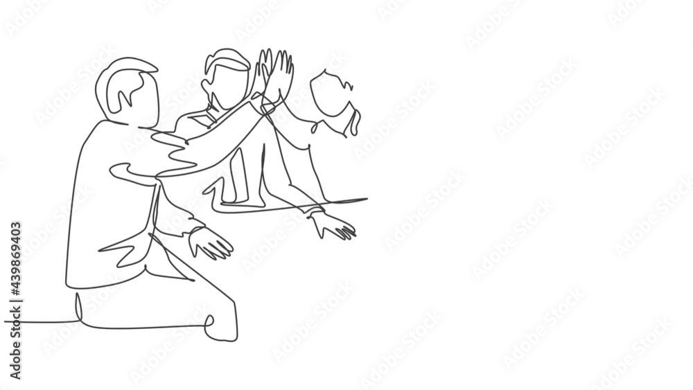 Animation of one line drawing of businessmen and businesswomen celebrating their goal at the meeting with high five gesture. Business concept continuous line self drawing animated. Full length motion. Animation of one line drawing of businessmen and businesswomen celebrating their goal at the meeting with high five gesture. Business concept continuous line self drawing animated. Full length motion.