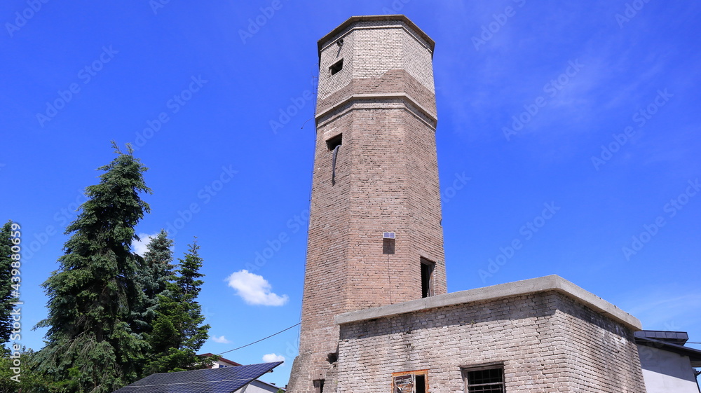 stara wieża ciśnień z cegły szarej Ostrowiec Św. old water tower, old tower