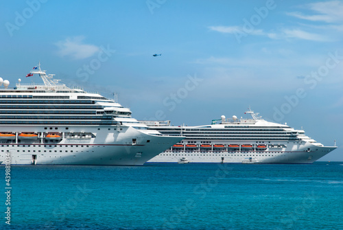 Grand Cayman Island Drifting Cruise Ships